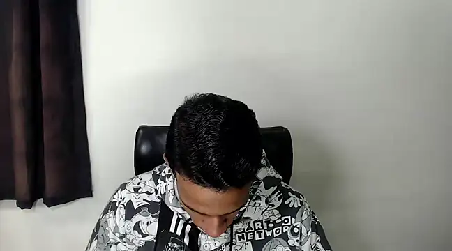 Snapshot of AbrahanBratz chatting on January 4, 2025, 11:43 am AbrahanBratz online show from January 4, 2025, 11:43 am