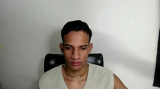 Snapshot of AbrahanBratz chatting on January 8, 2025, 11:43 am AbrahanBratz online show from January 8, 2025, 11:43 am