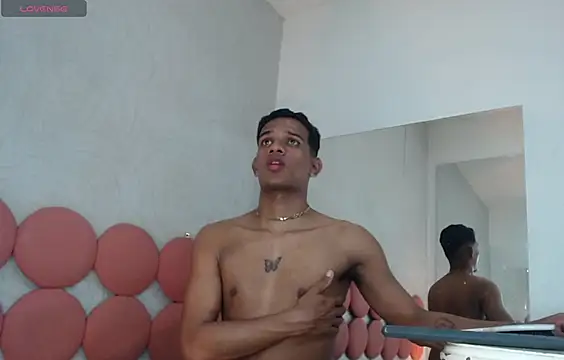 Snapshot of AbrahanBratz chatting on January 8, 2025, 10:27 pm AbrahanBratz online show from January 8, 2025, 10:27 pm