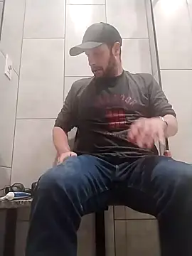 axelongshaft69 online show from December 16, 2024, 6:16 pm