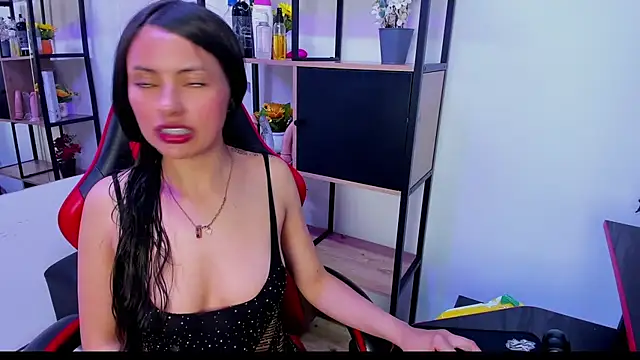 Mia Bonnie  online show from September 19, 2025, 8:20 pm