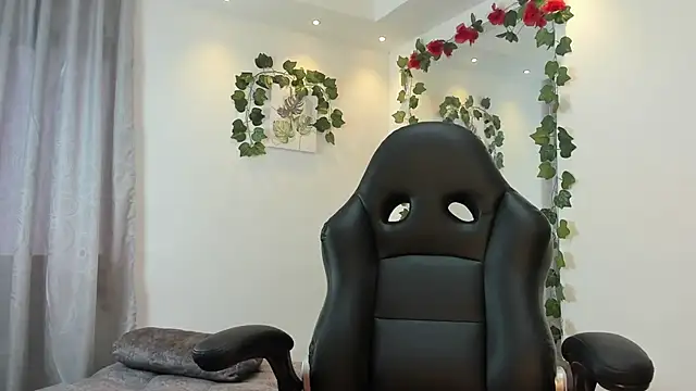 Snapshot of Electraa_fox chatting on February 12, 2025, 12:12 pm Electraa fox online show from February 12, 2025, 12:12 pm