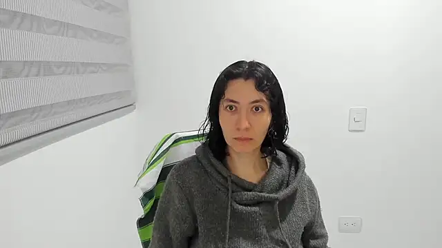 Snapshot of Electraa_fox chatting on October 17, 2025, 12:58 am Electraa fox online show from October 17, 2025, 12:58 am