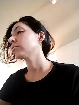 mielikki001 online show from December 13, 2024, 9:30 pm