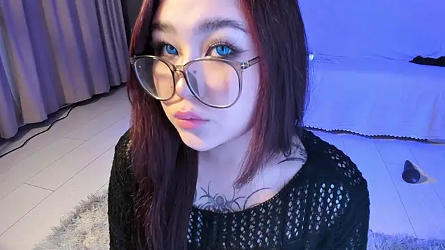 Yuriko May online show from January 10, 2025, 3:37 pm