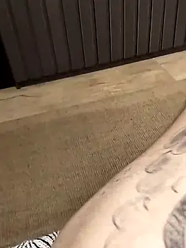 rolesexy online show from April 15, 2026, 10:32 pm