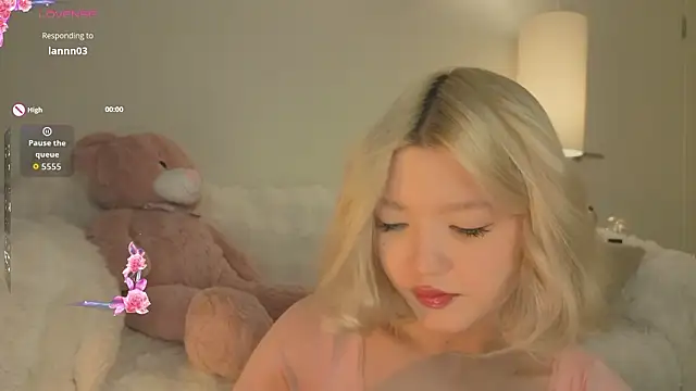 Snapshot of milli_sun_ chatting on February 25, 2026, 5:06 am milli sun online show from February 25, 2026, 5:06 am