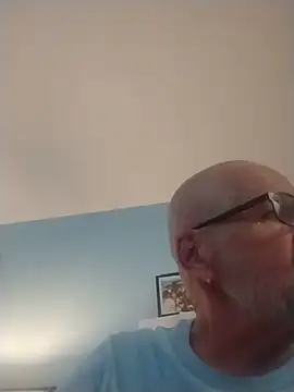 geilerschwanz64 online show from June 3, 2026, 5:54 am