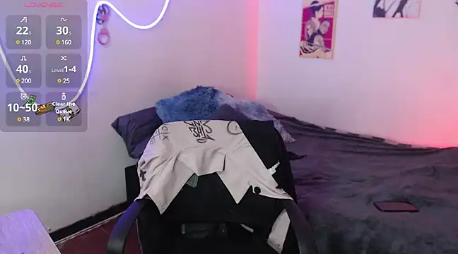 Snapshot of katianzayn chatting on December 6, 2024, 5:31 am katianzayn online show from December 6, 2024, 5:31 am