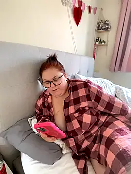 Tallulah-mae-xoxox online show from September 24, 2025, 12:19 pm