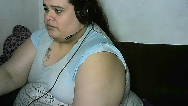 GeovanaLiveHot online show from November 14, 2025, 7:07 am