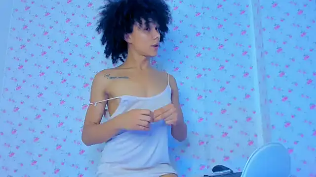 StassieBell online show from September 16, 2025, 3:35 pm