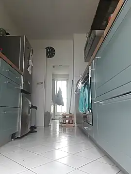 Kitty4887 online show from October 8, 2025, 12:03 pm