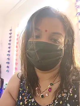 Snapshot of Archi-07 chatting on October 18, 2025, 5:46 pm Archi-07 online show from October 18, 2025, 5:46 pm