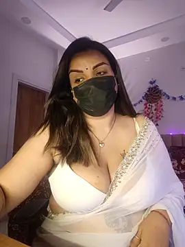 Snapshot of Archi-07 chatting on November 18, 2025, 6:51 am Archi-07 online show from November 18, 2025, 6:51 am