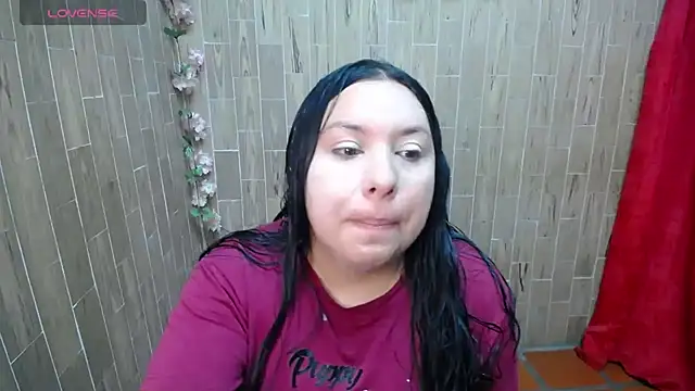 solyeria online show from November 8, 2025, 1:39 am