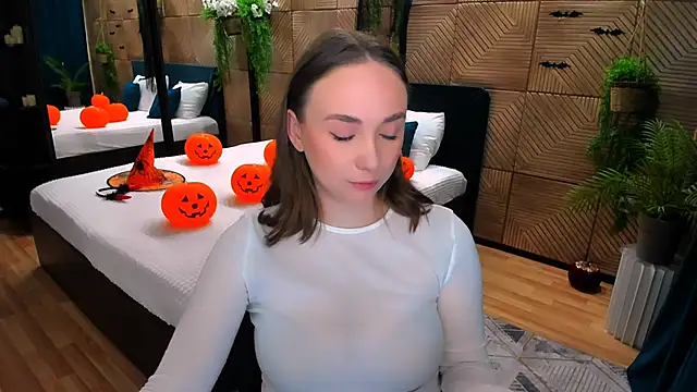 TrueReincarnation online show from November 2, 2025, 10:17 am