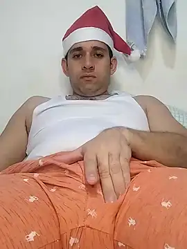 Snapshot of CRISTHIAN_GREY01 chatting on December 6, 2024, 5:53 am CRISTHIAN GREY01 online show from December 6, 2024, 5:53 am