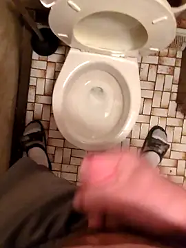 Snapshot of Cuminmyhands90 chatting on March 9, 2026, 7:12 am Cuminmyhands90 online show from March 9, 2026, 7:12 am