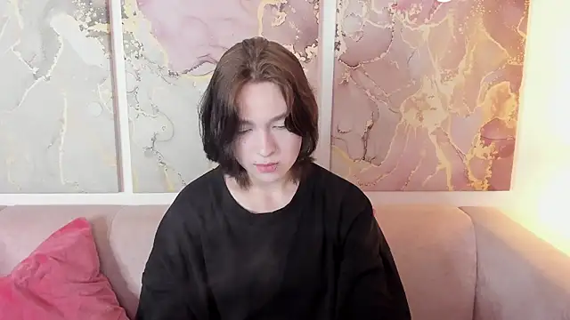 fiamoory online show from June 11, 2026, 1:27 am