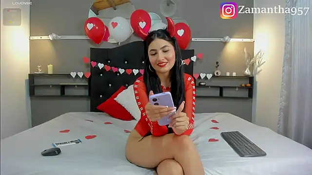 zamanthapalmer1 online show from February 14, 2025, 4:20 pm