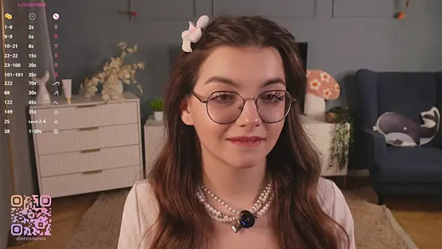 Snapshot of FlairEdgin chatting on November 29, 2025, 7:17 pm FlairEdgin online show from November 29, 2025, 7:17 pm