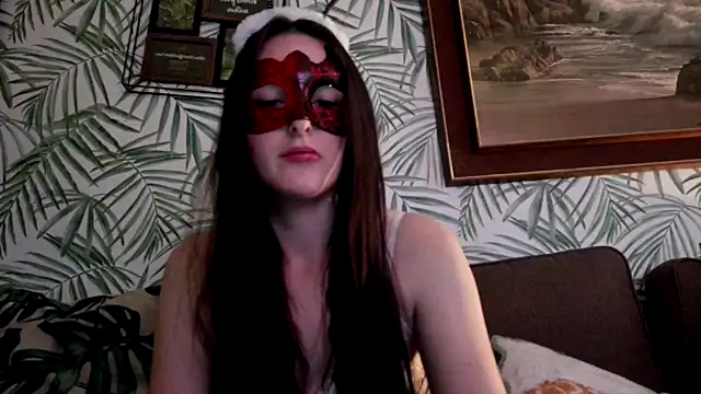 LexiSnowUK online show from October 25, 2025, 10:01 am