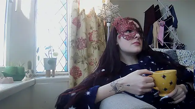 Snapshot of LexiSnowUK chatting on March 17, 2026, 10:07 am LexiSnowUK online show from March 17, 2026, 10:07 am