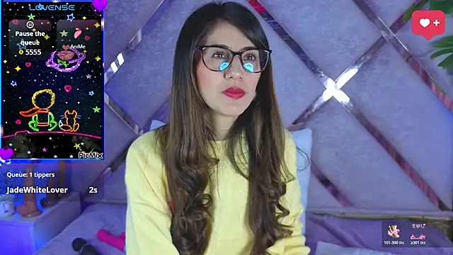  jade white  online show from March 24, 2026, 2:11 pm