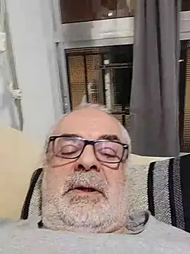 Snapshot of Satiro_Sevilla chatting on March 16, 2025, 8:11 pm Satiro Sevilla online show from March 16, 2025, 8:11 pm