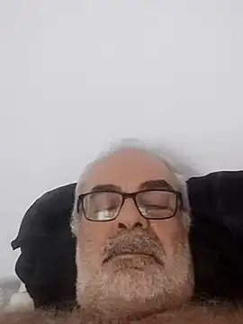 Snapshot of Satiro_Sevilla chatting on September 14, 2025, 1:16 am Satiro Sevilla online show from September 14, 2025, 1:16 am