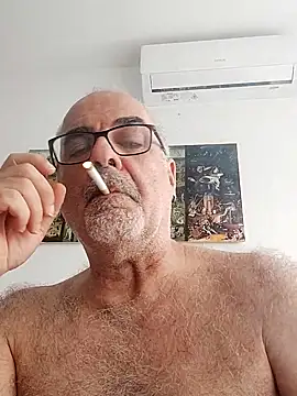 Snapshot of Satiro_Sevilla chatting on September 18, 2025, 3:14 pm Satiro Sevilla online show from September 18, 2025, 3:14 pm