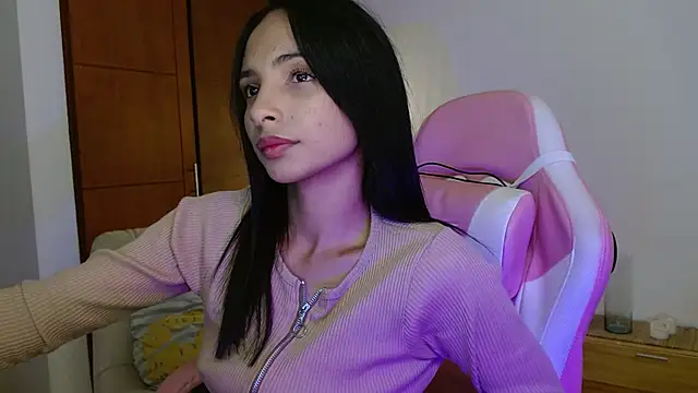 AnnitaSerna  online show from April 1, 2026, 3:29 am