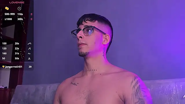 iamcamiloo  online show from January 11, 2025, 1:01 pm