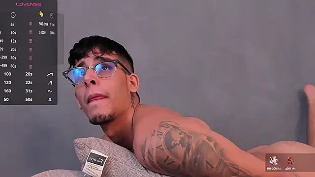 iamcamiloo  online show from January 16, 2025, 10:21 am