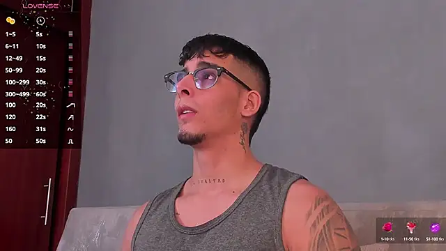 iamcamiloo  online show from January 19, 2025, 2:59 pm