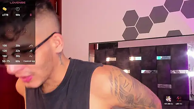 iamcamiloo  online show from February 8, 2025, 11:13 pm