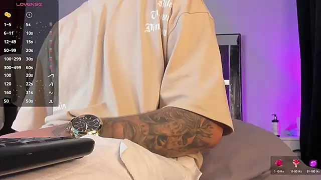 iamcamiloo  online show from March 1, 2025, 8:45 am