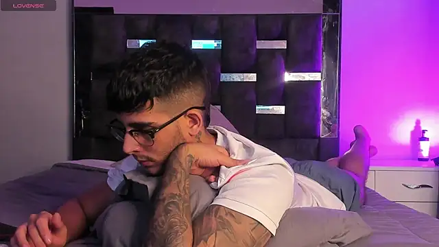 iamcamiloo  online show from March 7, 2025, 7:30 am