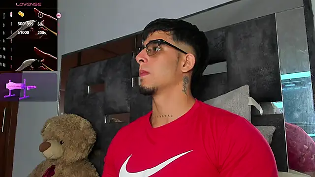 iamcamiloo  online show from September 30, 2025, 5:34 am