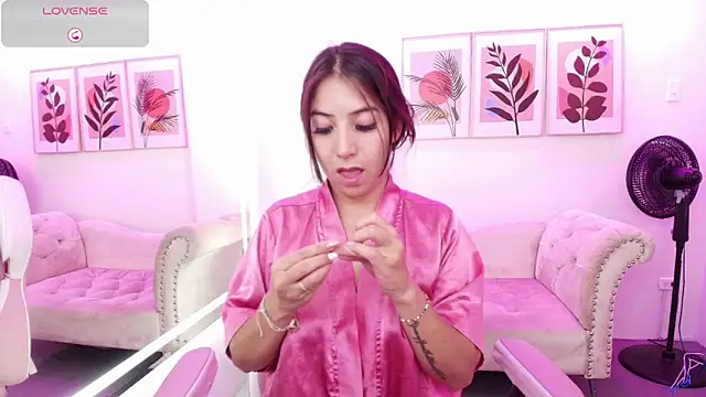 Ema louis  online show from March 19, 2026, 12:25 am