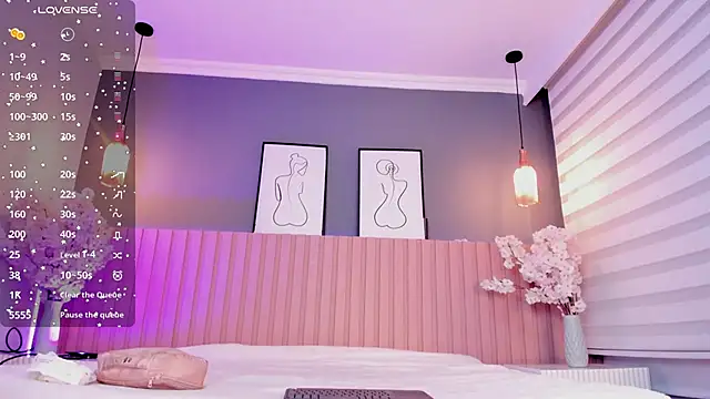 babee sophie online show from November 26, 2025, 3:18 am