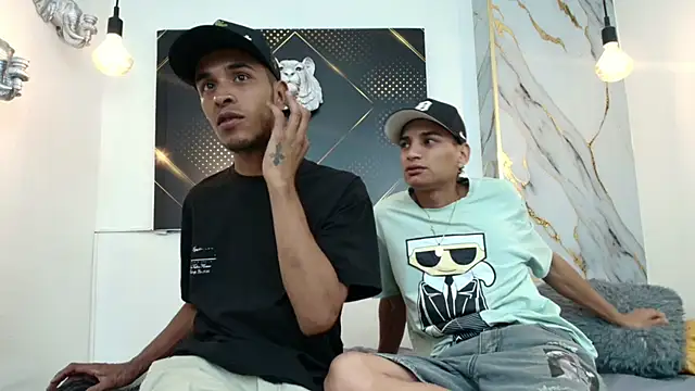 Snapshot of JordanAndAndrew chatting on December 13, 2025, 8:47 pm JordanAndAndrew online show from December 13, 2025, 8:47 pm