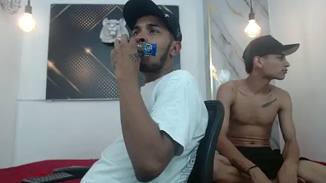 Snapshot of JordanAndAndrew chatting on January 15, 2026, 8:45 pm JordanAndAndrew online show from January 15, 2026, 8:45 pm