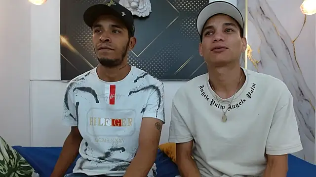 Snapshot of JordanAndAndrew chatting on February 6, 2026, 9:18 pm JordanAndAndrew online show from February 6, 2026, 9:18 pm