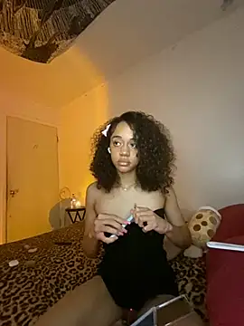 Snapshot of redbonejada chatting on December 28, 2024, 5:02 am redbonejada online show from December 28, 2024, 5:02 am