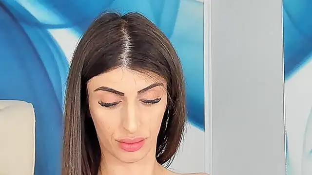 Snapshot of SkinnyDolly chatting on February 13, 2026, 9:44 pm SkinnyDolly online show from February 13, 2026, 9:44 pm