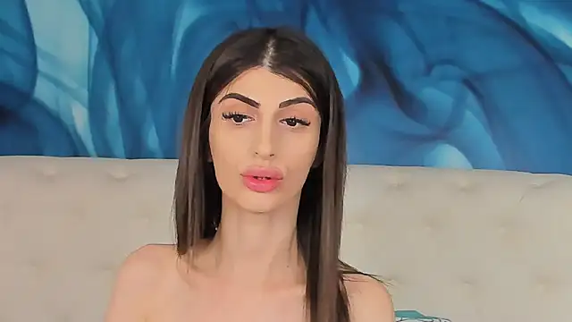 Snapshot of SkinnyDolly chatting on February 22, 2026, 10:30 pm SkinnyDolly online show from February 22, 2026, 10:30 pm