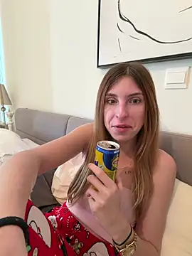 emma05 online show from February 25, 2026, 6:56 am