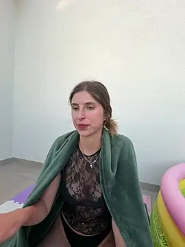 emma05 online show from June 1, 2026, 4:41 pm